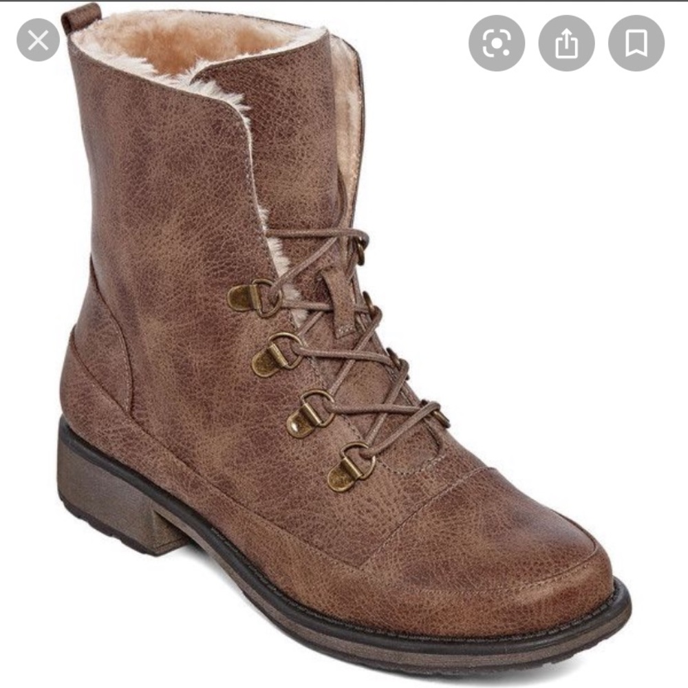 YUU Sung Faux-Fur Laceup Winter Booties